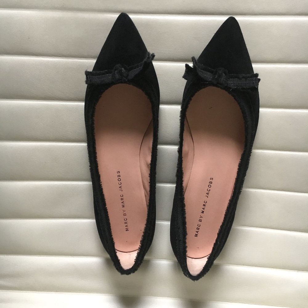 Marc Jacobs Black Pointy Toe Ballet Flats